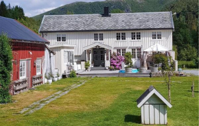 Beautiful Home In Kolvereid With Kitchen